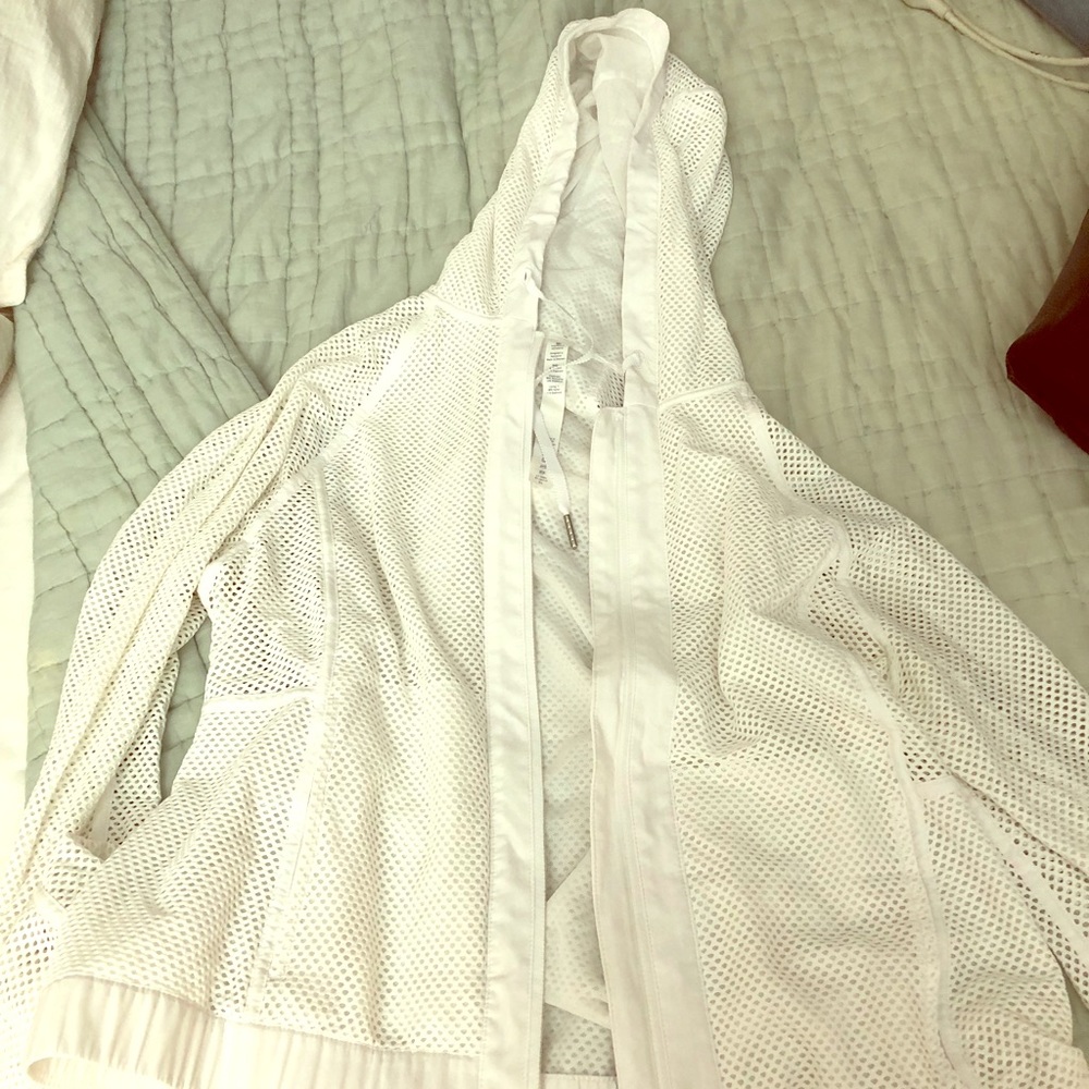 Size 8 white mesh lululemon jacket